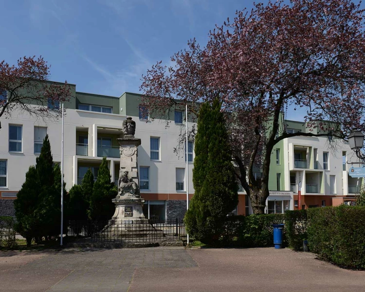 residence-senior-maizieres-les-metz-exterieur.jpg