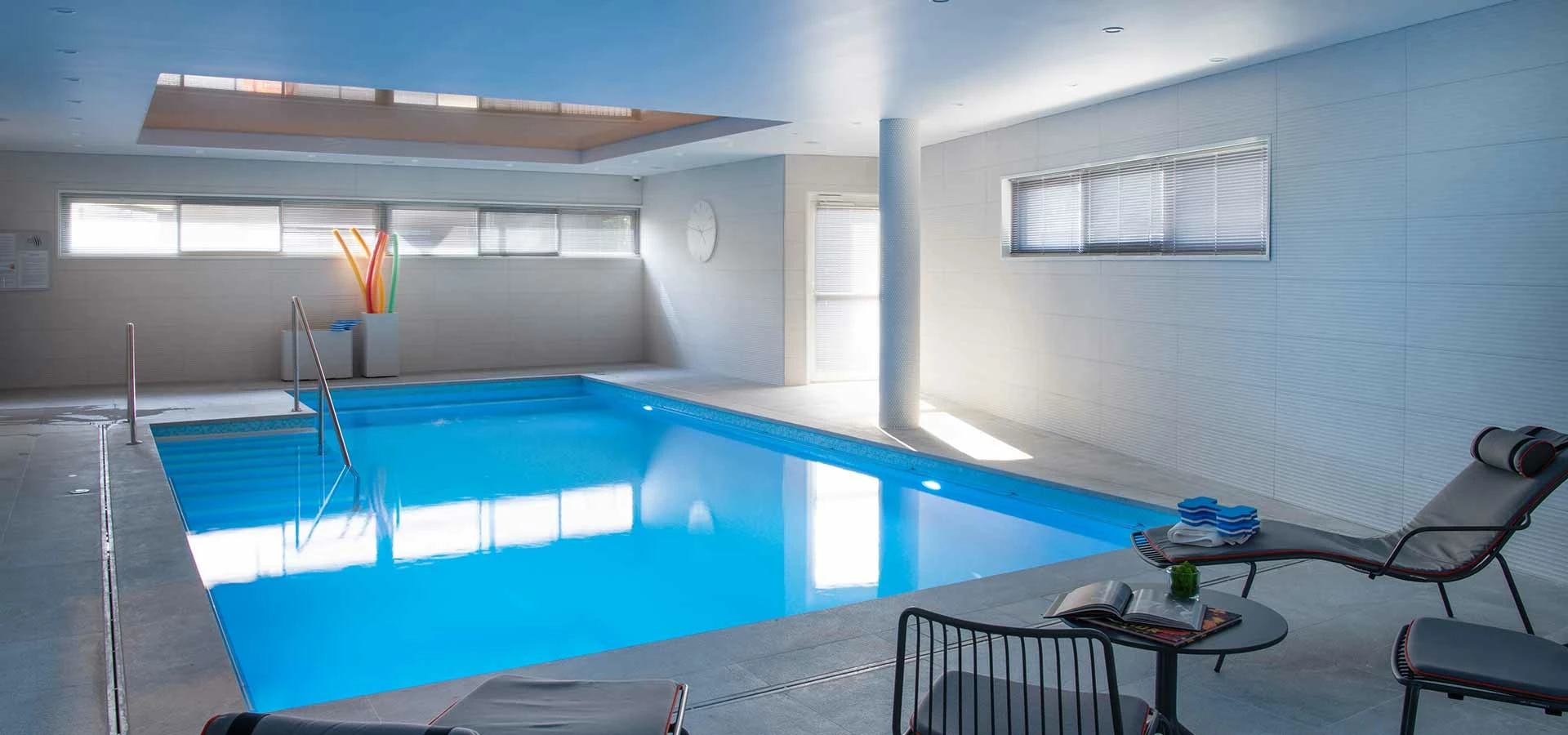 residence senior arras piscine