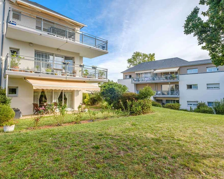 residence-senior-fondettes-exterieur.jpg