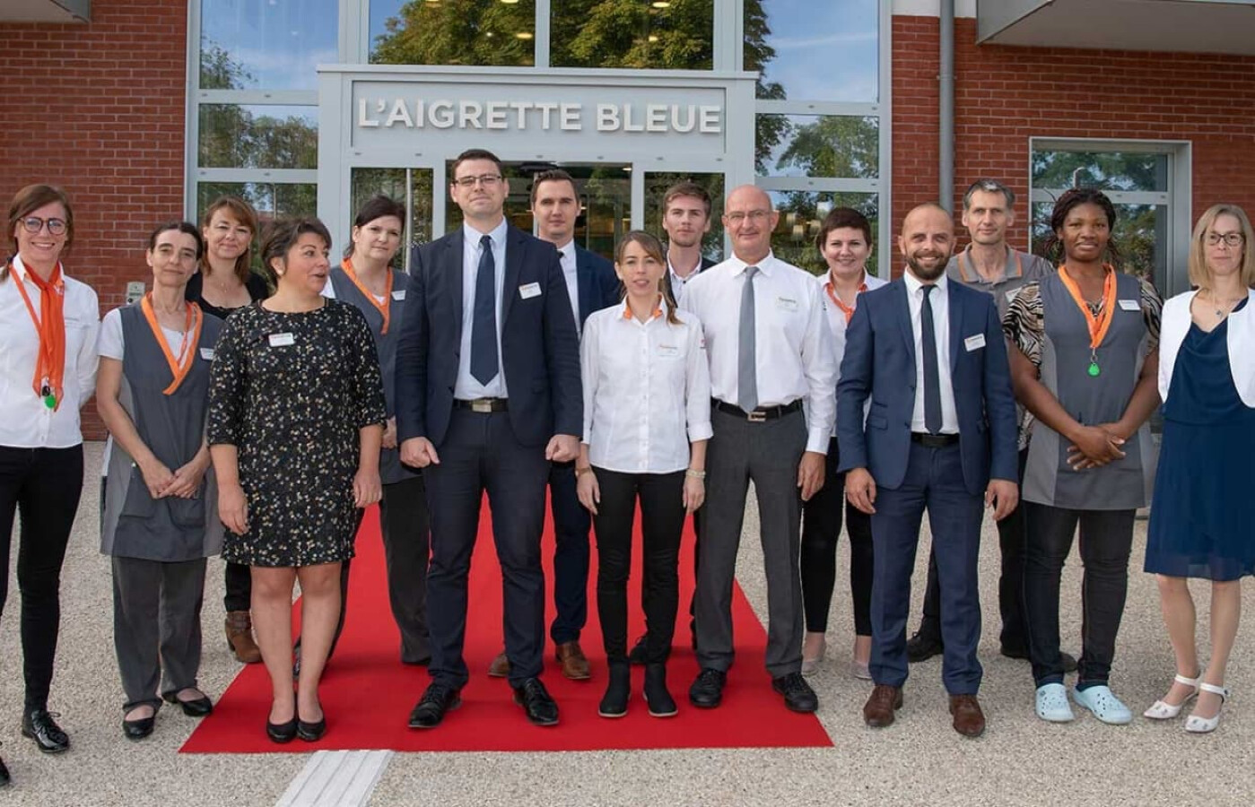 résidence senior abbeville exterieur equipe