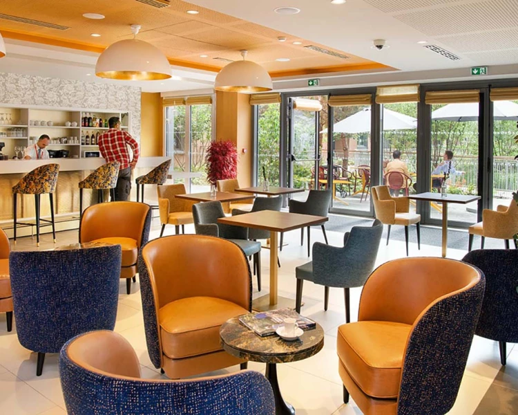 résidence senior poitiers bar