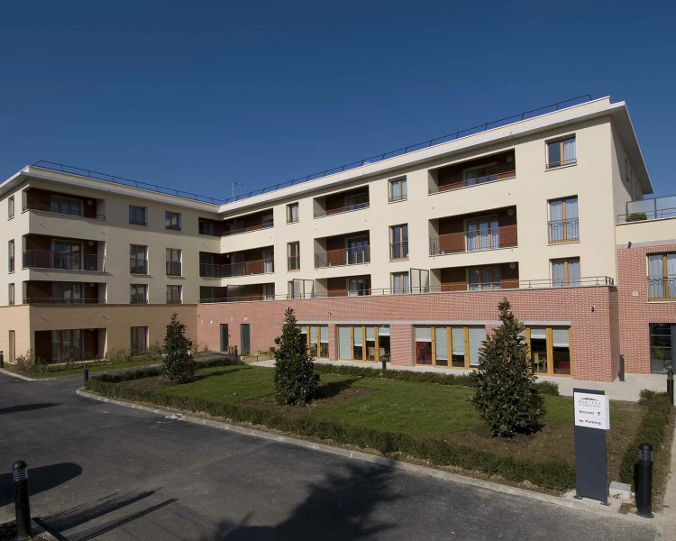 résidence senior chartres exterieur