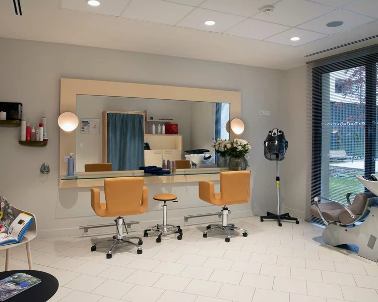 residence senior villenave d'ornon coiffeur