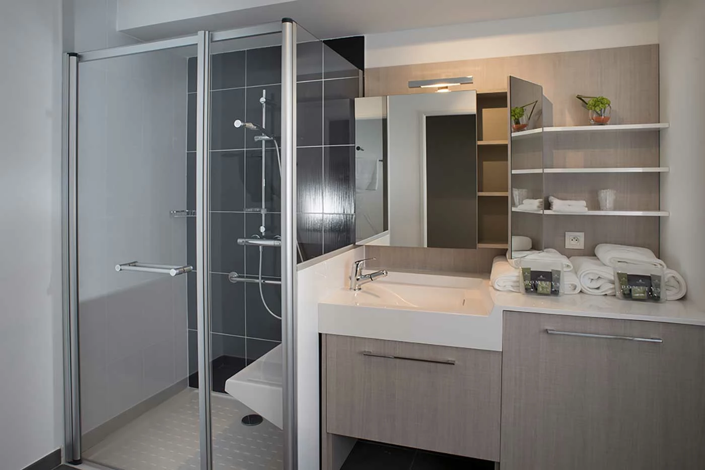 residence-senior-domitys-salle-de-bain.jpg