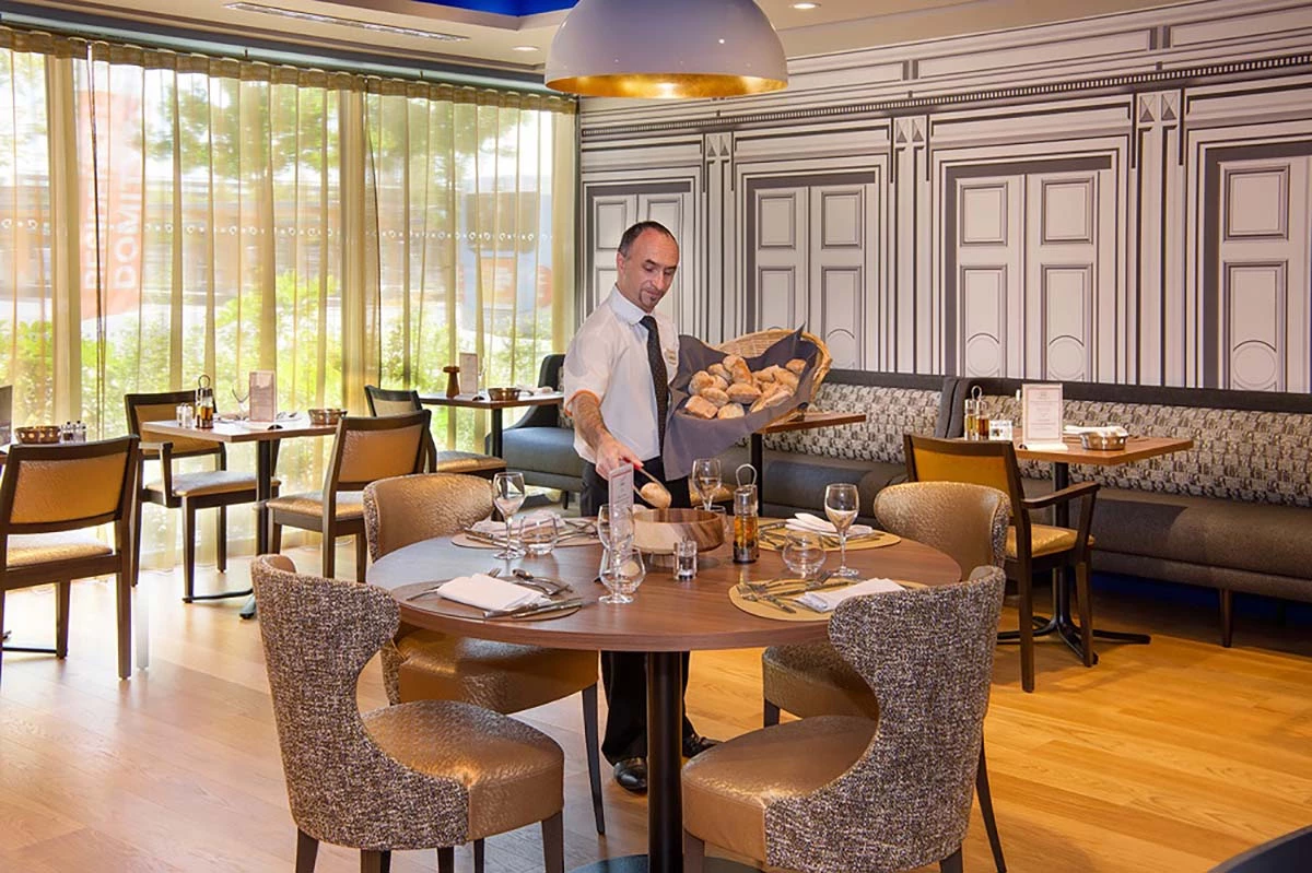 residence senior dinan restaurant