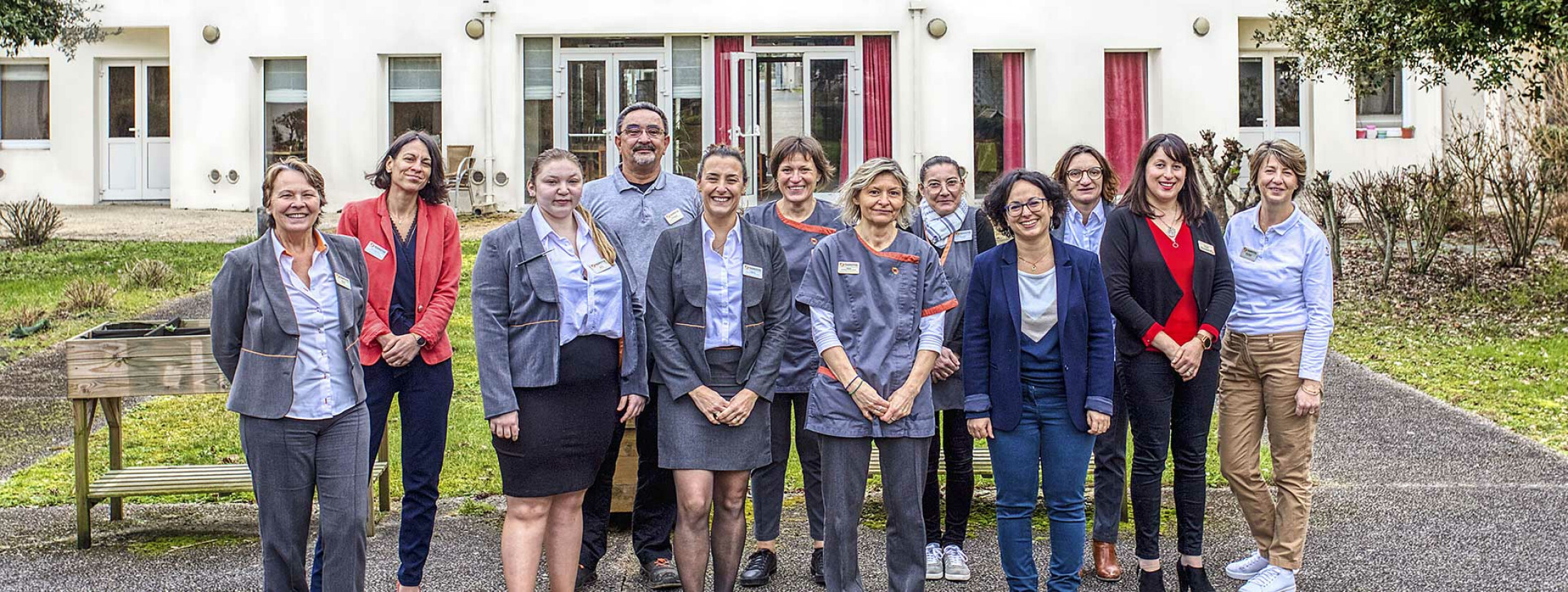 residence senior les gonds equipe