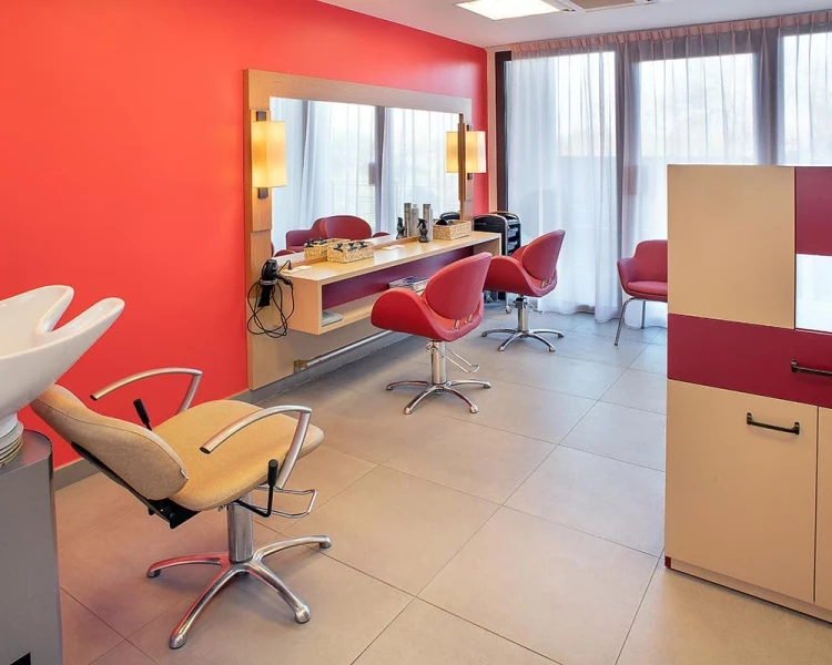 résidence senior villeneuve-le-roi coiffeur