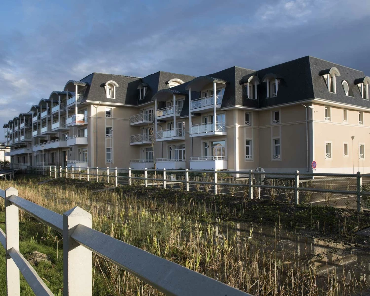 residence-senior-cabourg-exterieur.jpg