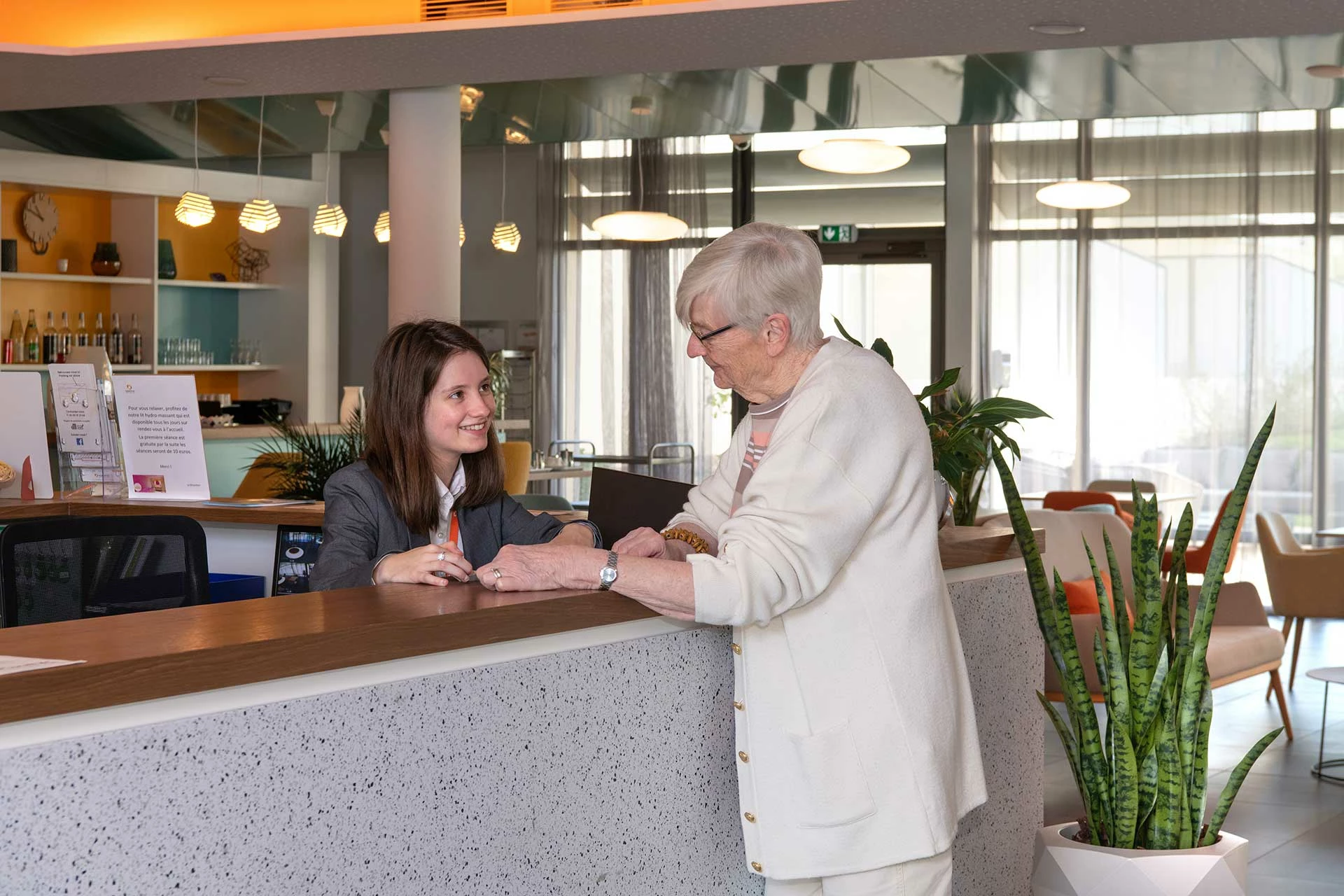 residence-senior-domitys-accueil.jpg