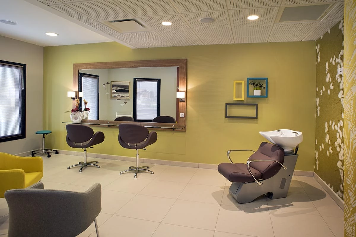 résidence senior saint-cyprien coiffeur