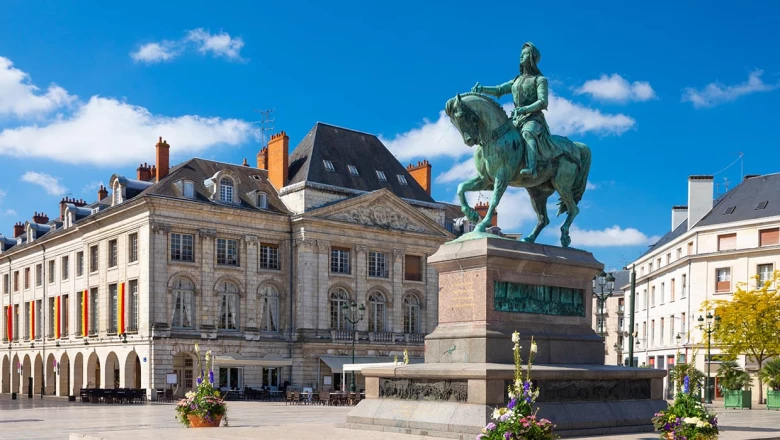 Un quotidien empreint de quiétude à Orléans