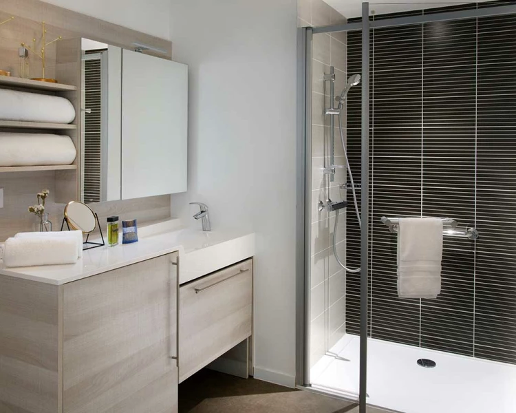 residence-senior-domitys-salle-de-bain.jpg
