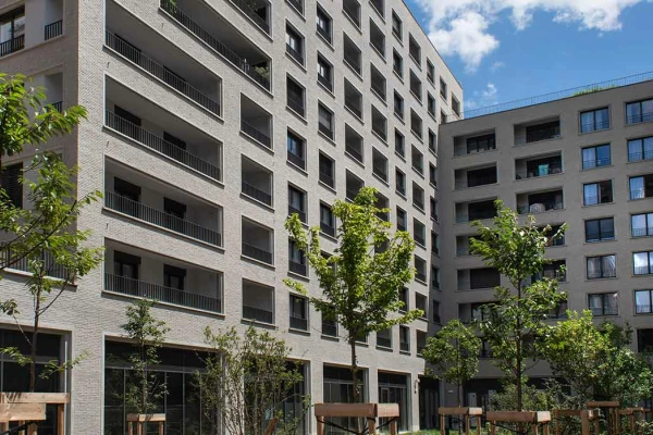 residence-senior-lyon-lamanufacture-exterieur.jpg
