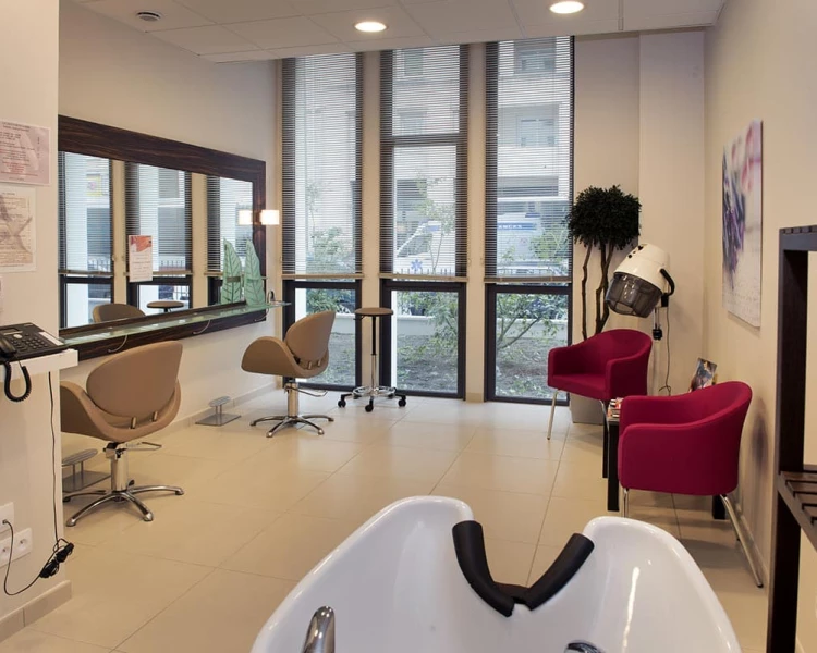 résidence senior lyon coiffeur