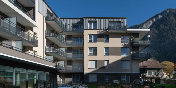 residence senior cluses exterieur