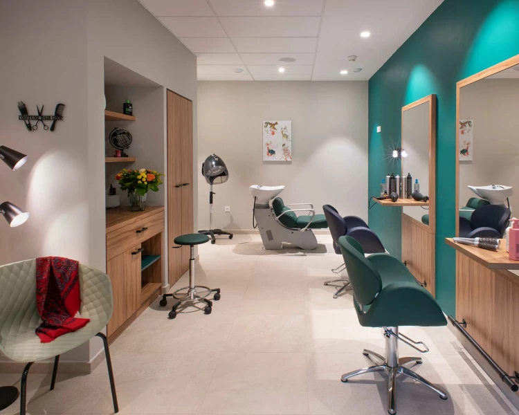 residence senior cluses coiffeur