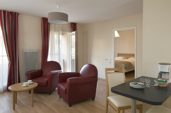 residence-senior-chartres-sejour.jpg