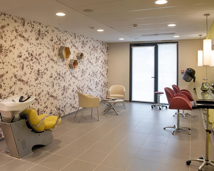 résidence senior perignat coiffeur