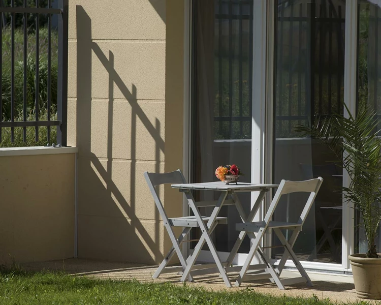 residence-senior-poitiers-balcon.jpg