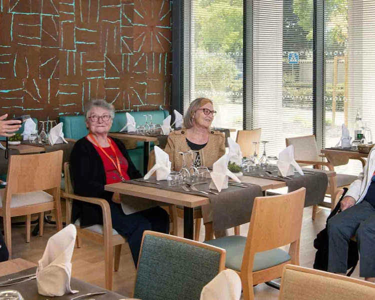 residence-senior-agde-restaurant.jpg