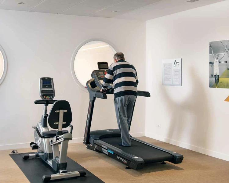 residence-senior-alencon-fitness.jpg