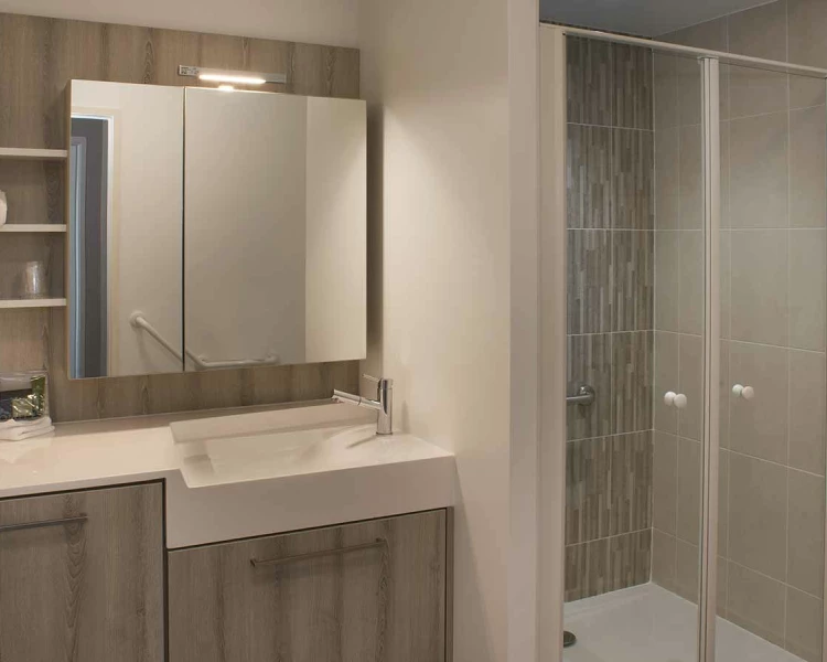 residence-senior-angers-salle-de-bain