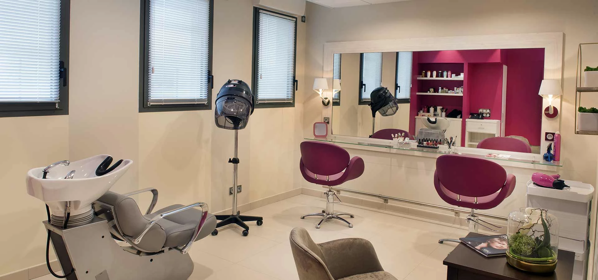 residence-senior-angers-salon-de-coiffure