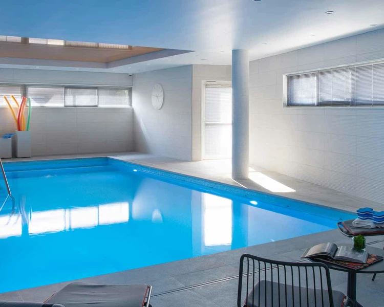 residence senior arras piscine