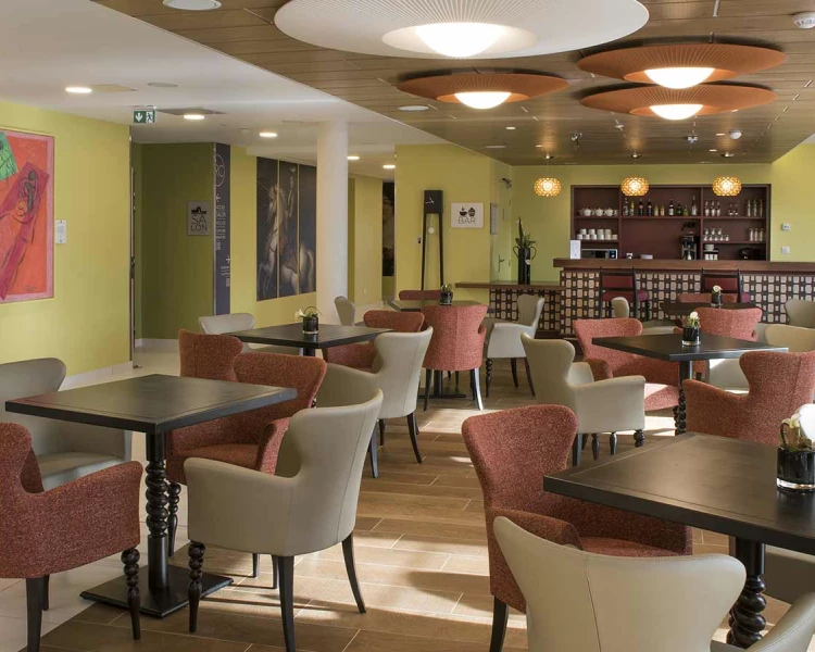 residence-senior-auxerre-salon