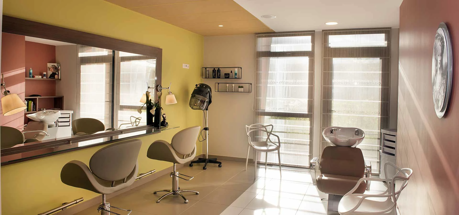 residence-senior-auxerre-coiffeur