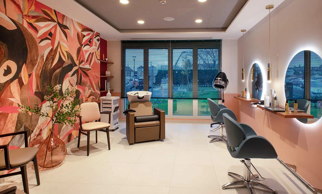 residence-senior-domitys-coiffeur.jpg