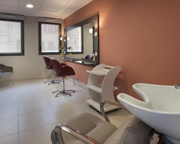 résidence senior orange coiffeur
