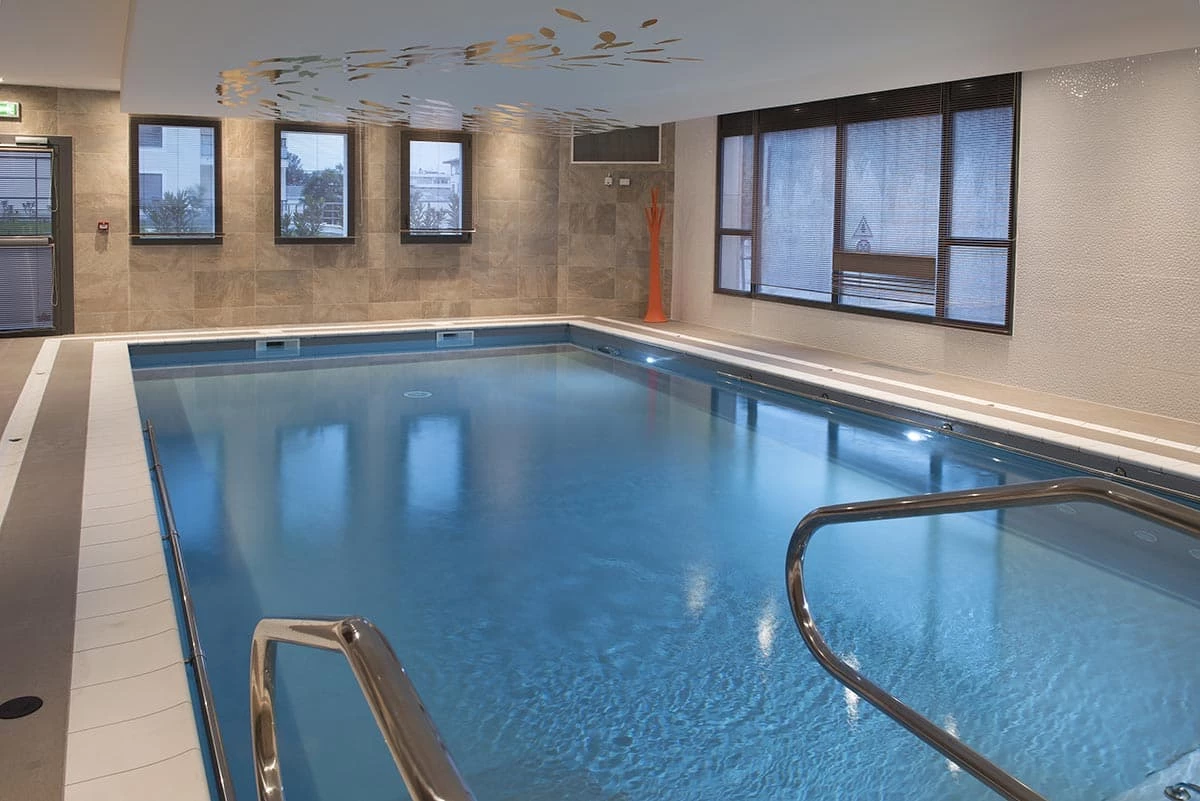 résidence senior orange piscine