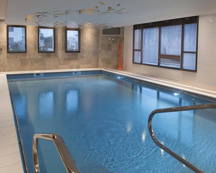 résidence senior orange piscine