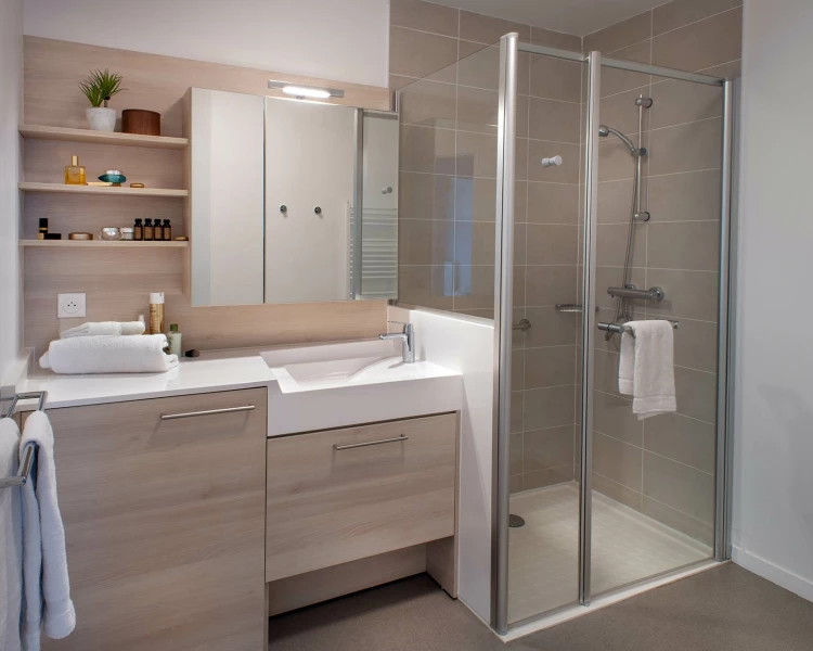 residence-senior-domitys-salle-de-bain.jpg