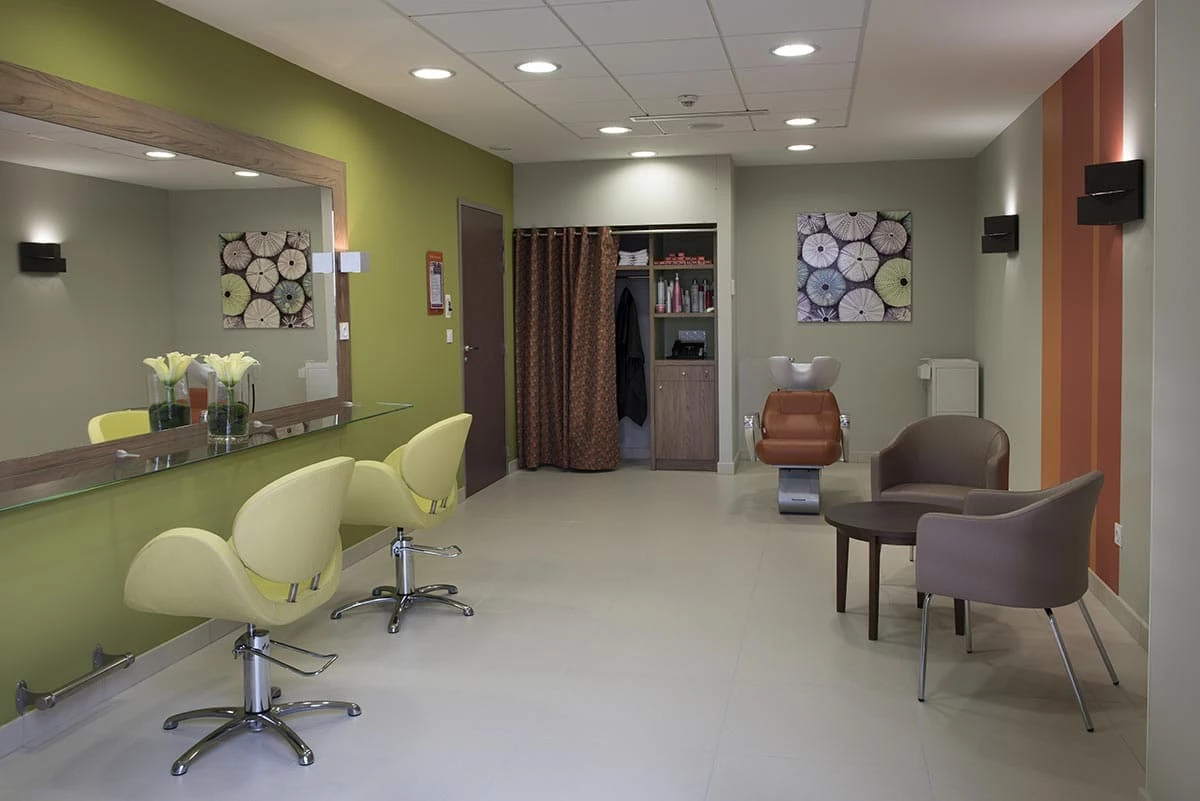résidence senior la tremblade coiffeur
