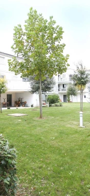 residence-senior-dompierre-sur-mer-exterieur.jpg