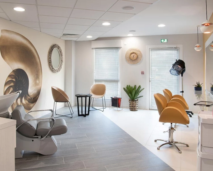 résidence senior nantes coiffeur