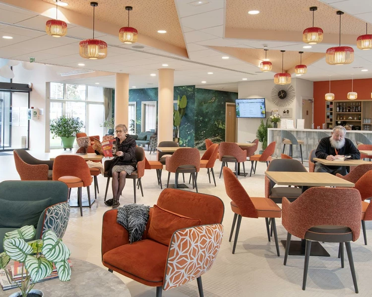 residence-senior-domitys-bar.jpg