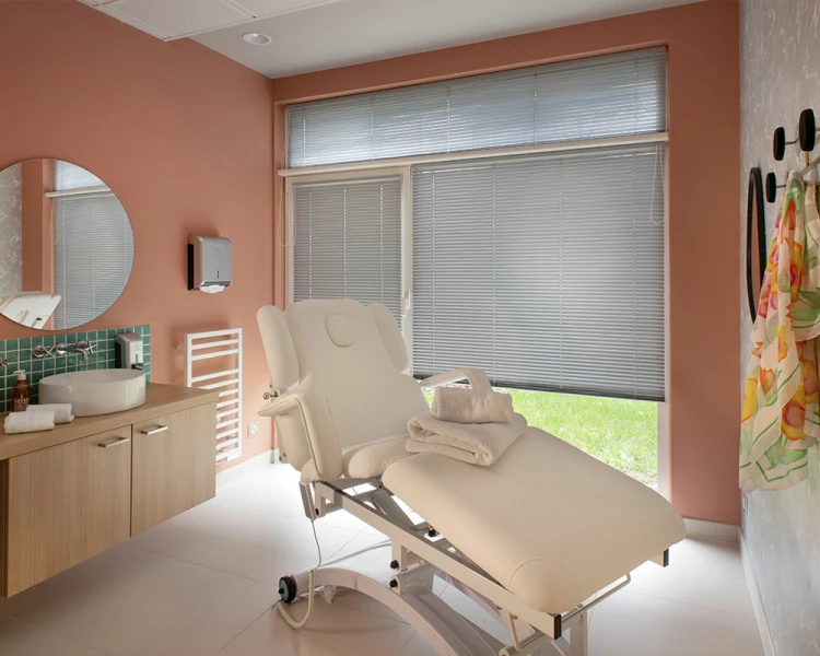 4472M-Nancy-mars24esthetique.jpg