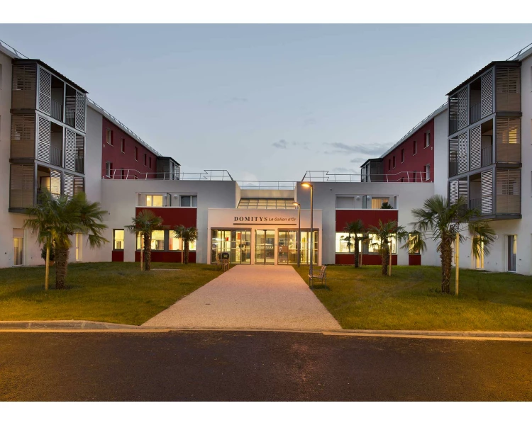 residence-senior-royan-exterieur.jpg