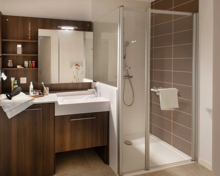residence-senior-domitys-salle-de-bain.jpg