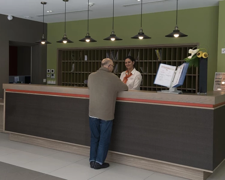 résidence senior nîmes accueil