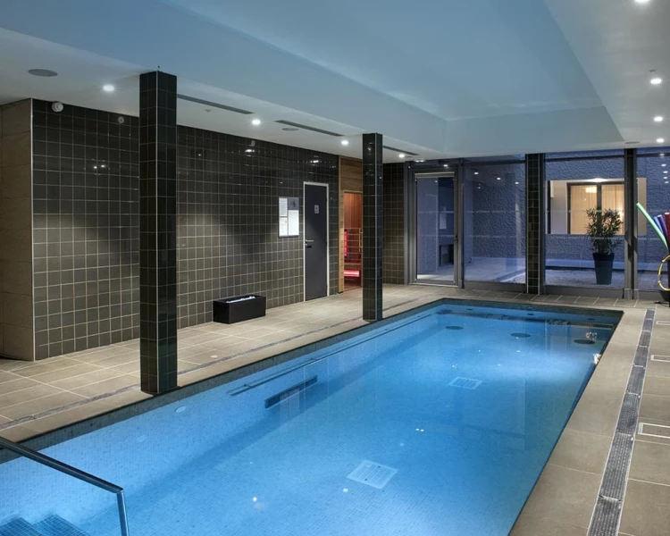 résidence senior nîmes piscine