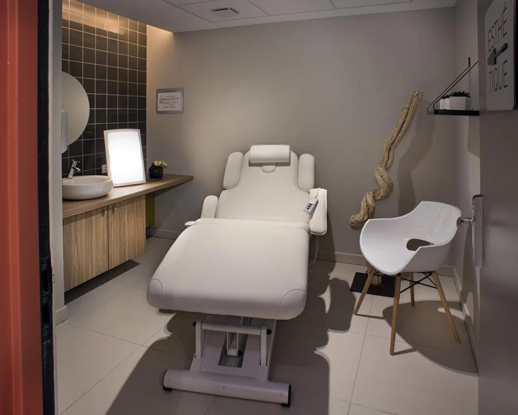 résidence senior nîmes lit hydromassant