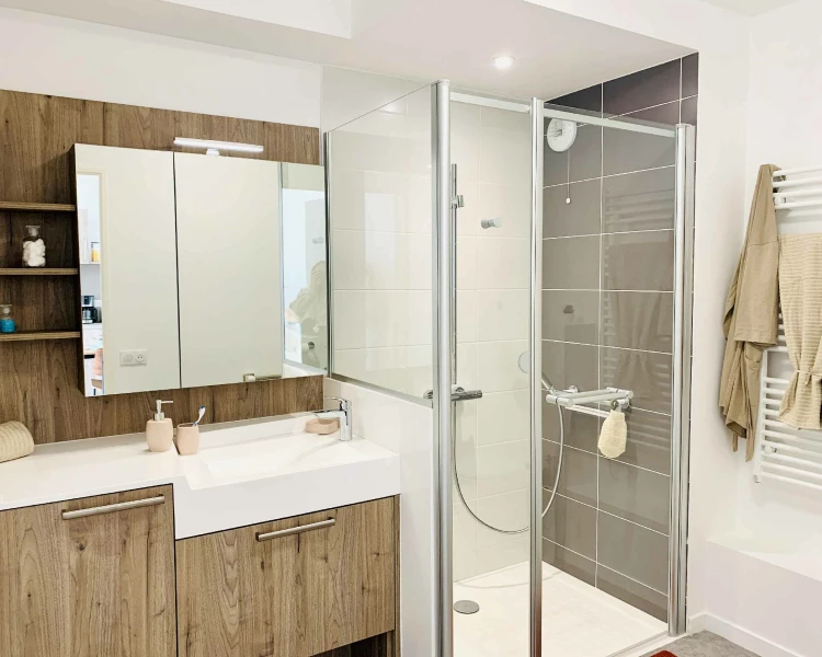 residence-senior-domitys-salle-de-bain.jpg