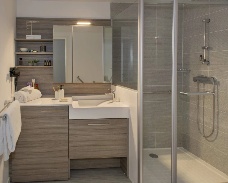 residence-senior-domitys-salle-de-bain.jpg