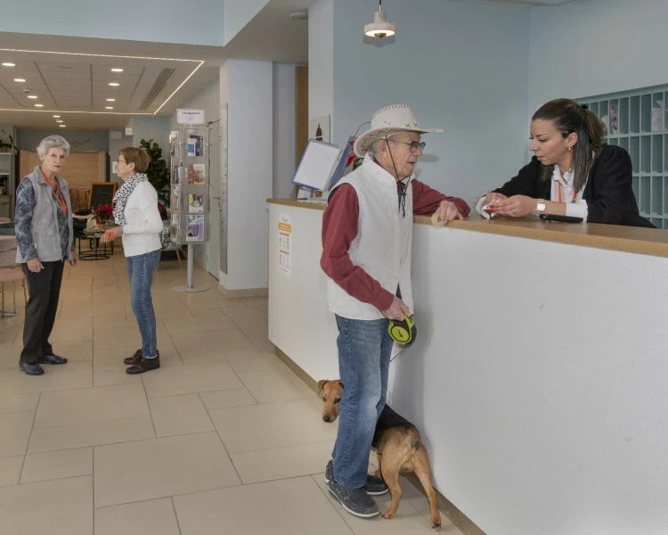 residence-senior-domitys-accueil.jpg