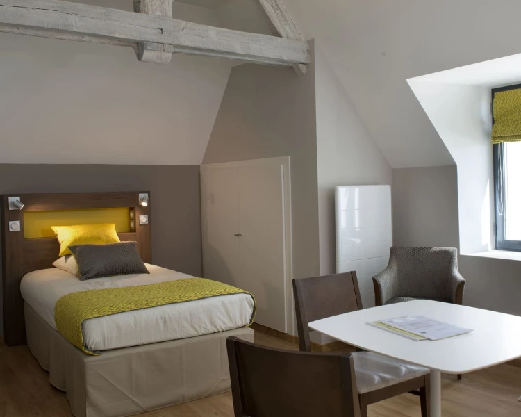 Parthenay_chambre.jpg
