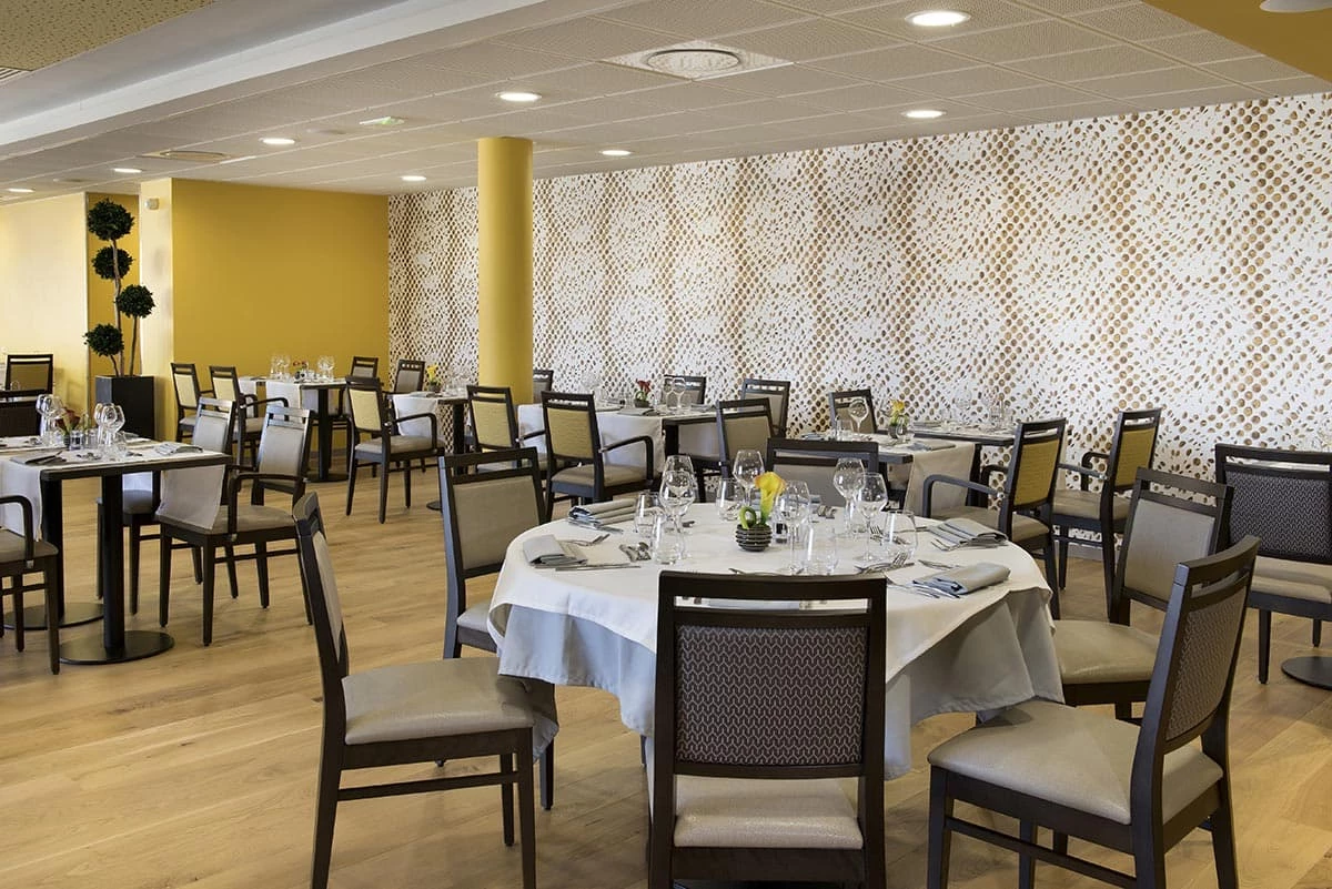 résidence senior poitiers restaurant